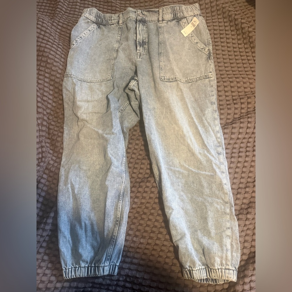 GAP Women's Light Blue Boyfriend Jeans